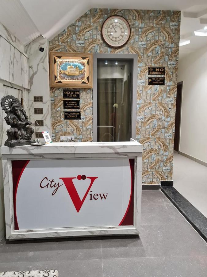 אמריצר City View With Garden -5 Mins Walk From Golden Temple מראה חיצוני תמונה