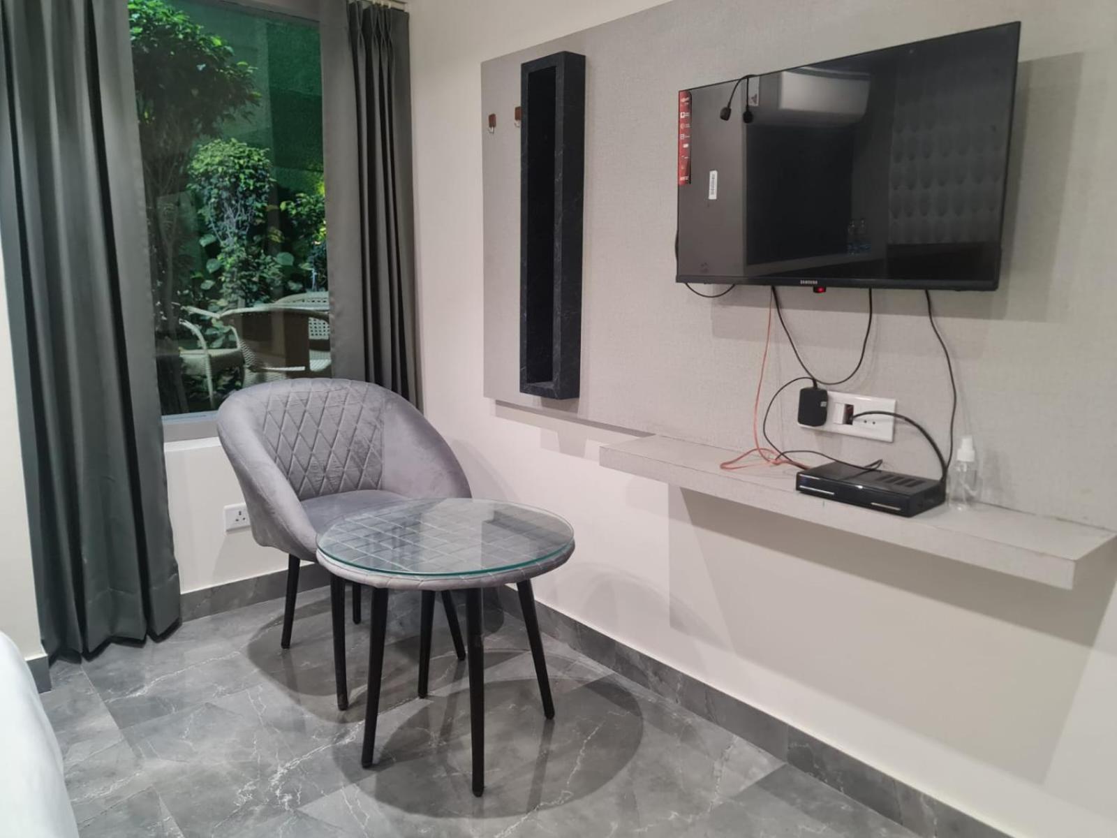 אמריצר City View With Garden -5 Mins Walk From Golden Temple מראה חיצוני תמונה